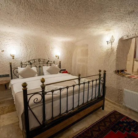 Library Cave House Hotel *