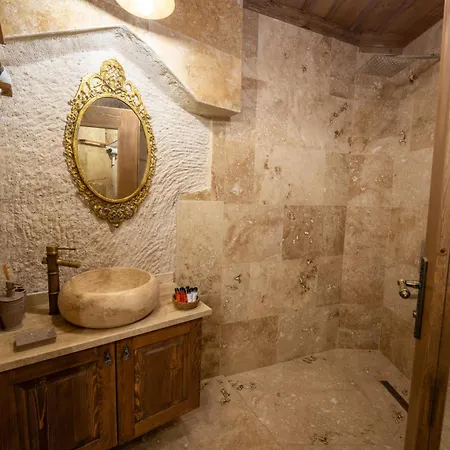 Library Cave House מלון *