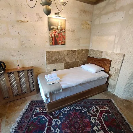 Library Cave House * Urgup
