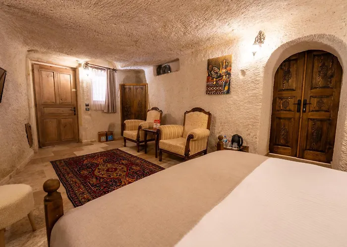 Library Cave House Hotel *