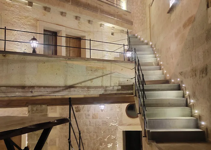 Library Cave House Ürgüp