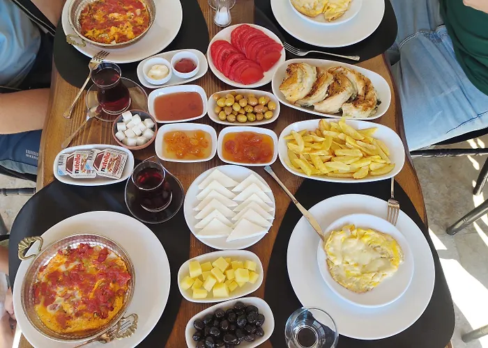 Hotel Library Cave House